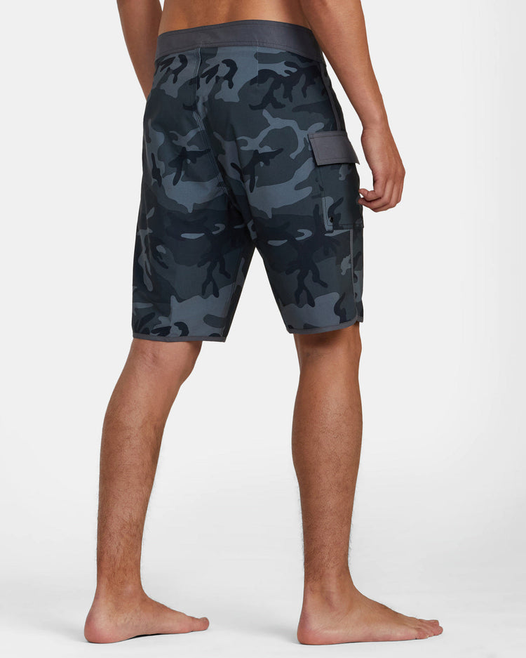 Eastern Boardshorts 20" - Black Camo