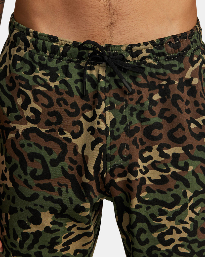 Sport Elastic Waist Walkshorts IV  19" - Animal Camo