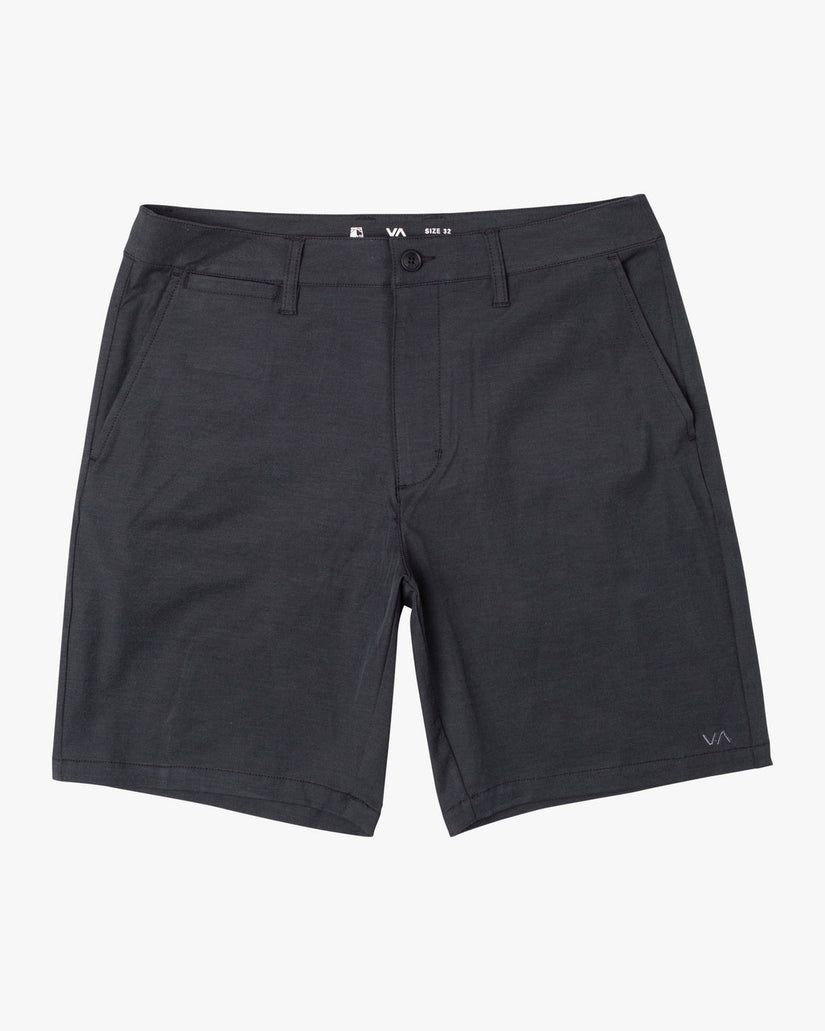 Back In Hybrid 19" Shorts - Black