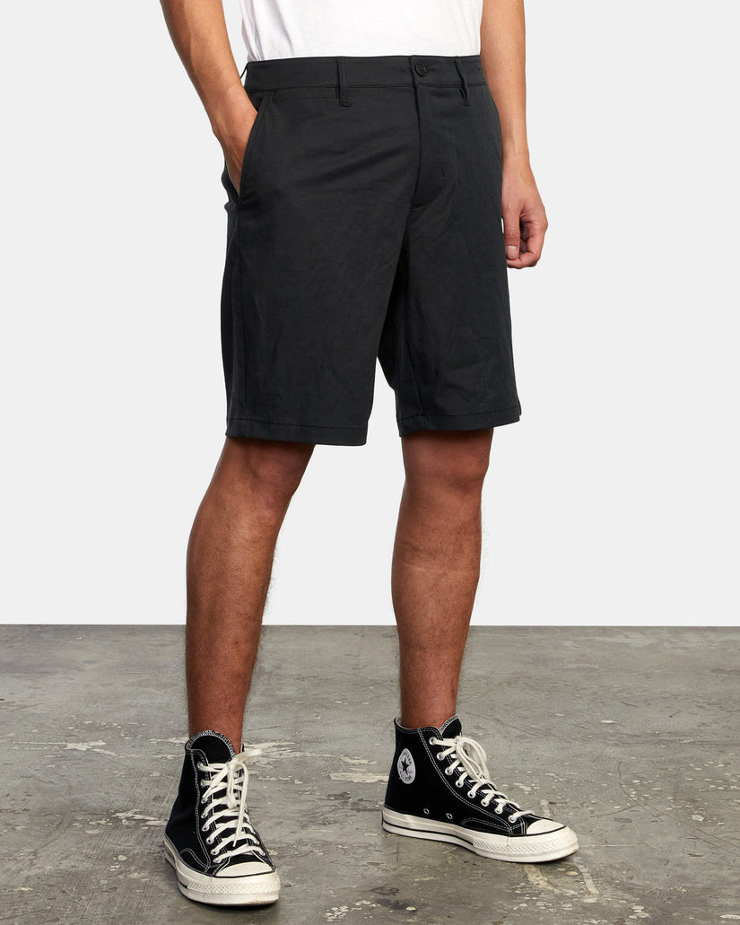 Back In Hybrid 19" Shorts - Black