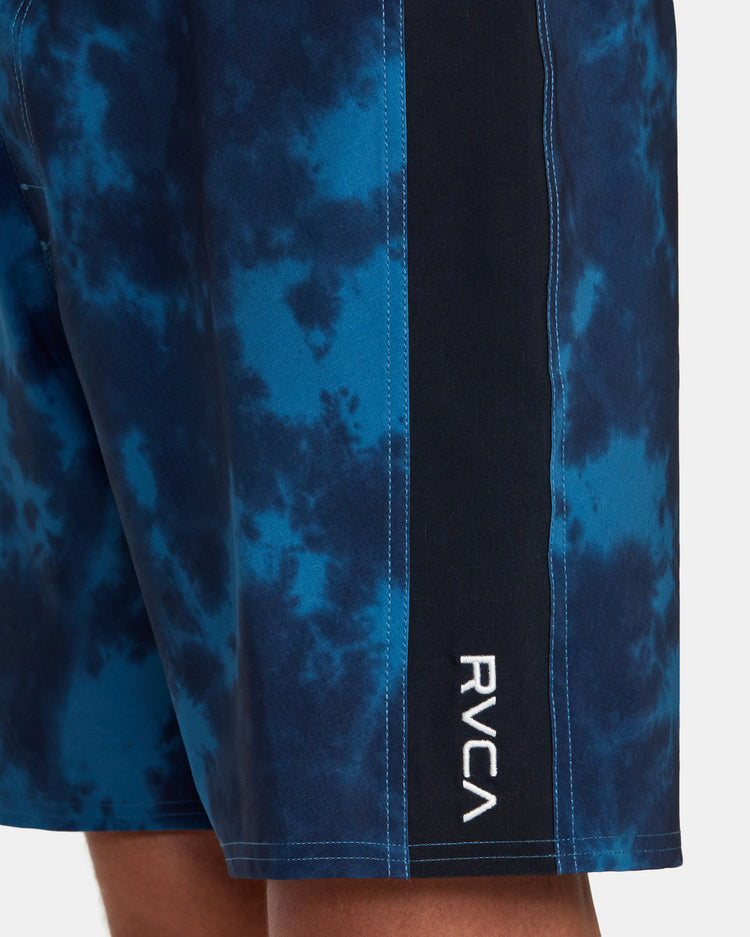 Apex Boardshorts 18" - Blue Tie Dye