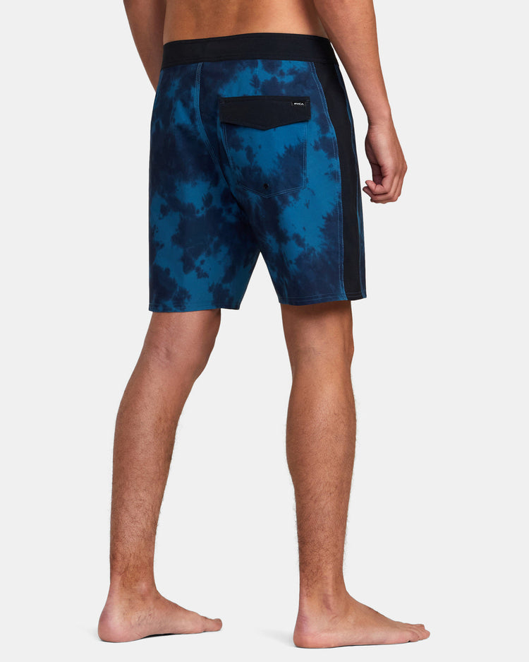 Apex Boardshorts 18" - Blue Tie Dye