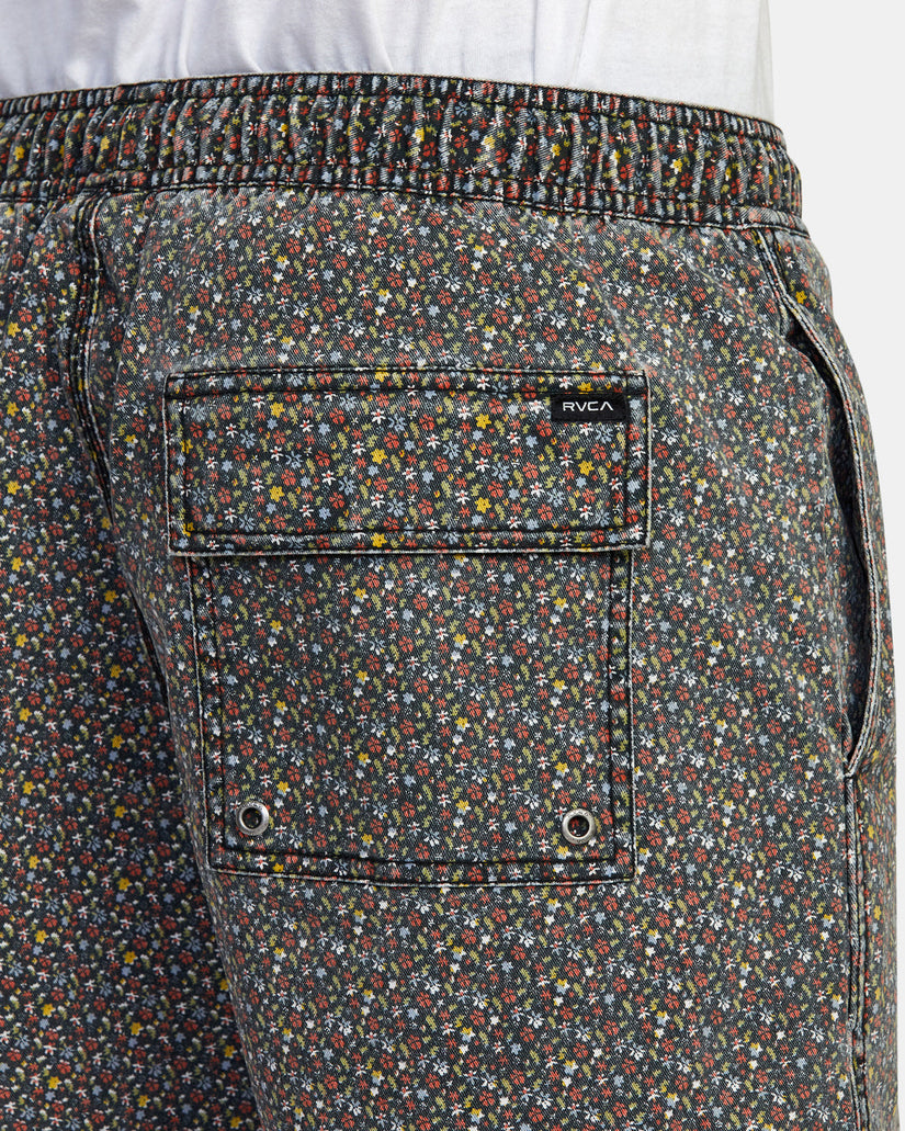 Escape Print Elastic Waist Walkshorts 17” - Bright Black