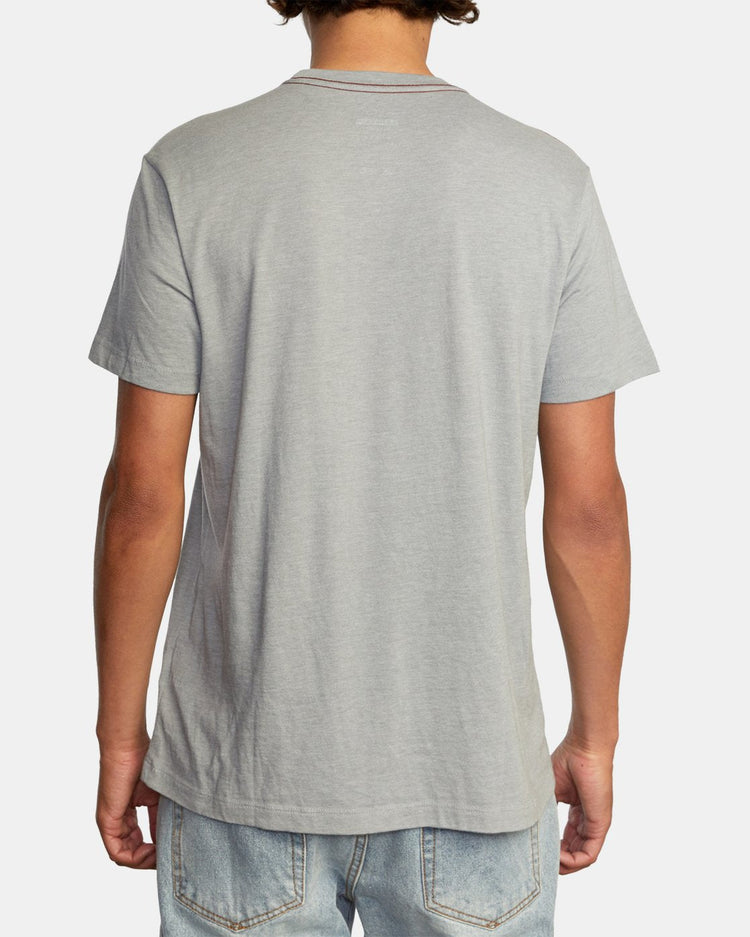 Big RVCA Tee - Monument