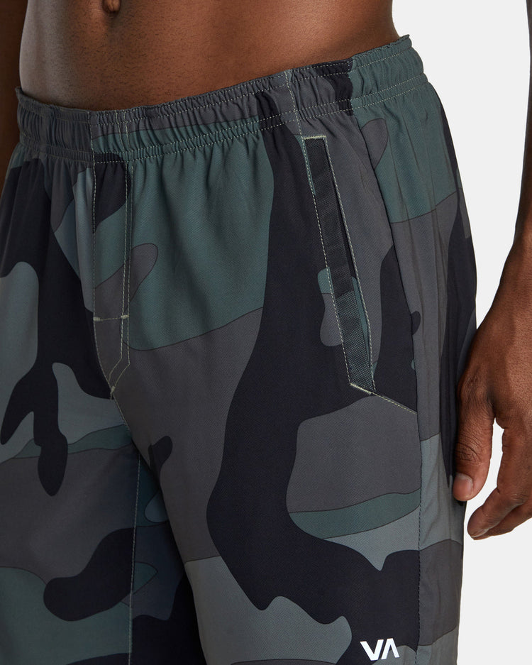 Yogger Stretch Elastic Waist Shorts 17" - Big Camo